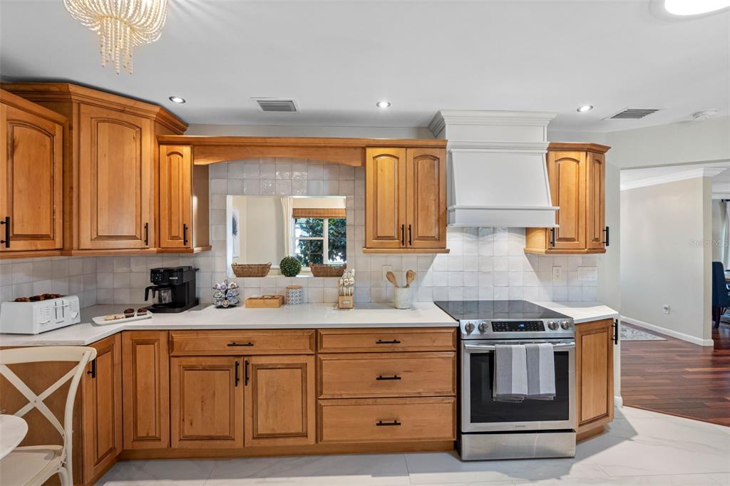 1811 Nursery Road Clearwater, FL 33764 - Photo 75 of 94