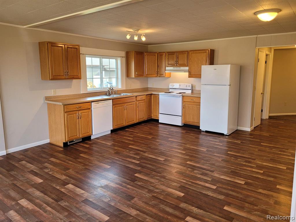 1299 Sand Beach Road Bad Axe, MI 48413 - Photo 6 of 44