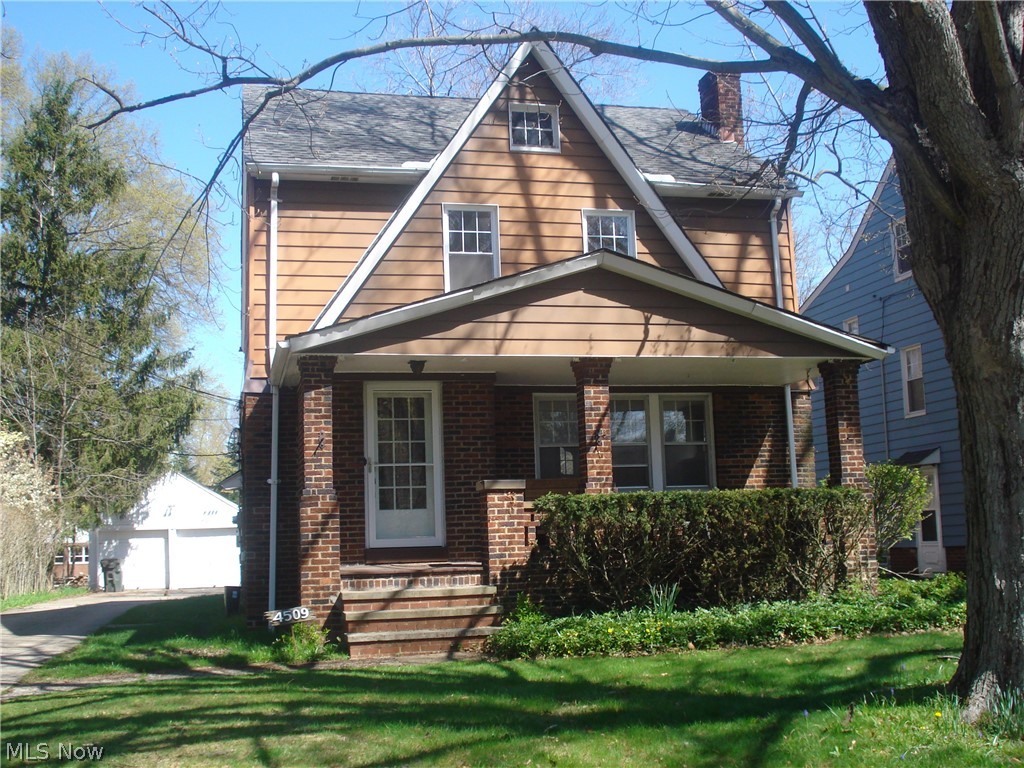 4509 East Berwald Road Cleveland, OH 44121 - Photo 1 of 25 Gallery Image 1