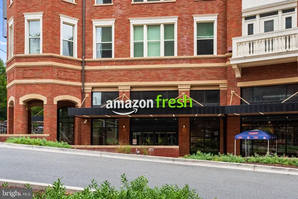 $1,150,000 | 8551 Connecticut Avenue, Unit 203, Chevy Chase, MD 20815