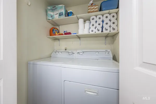 $379,000 | 885 Airport Road, Vale, OR 97918