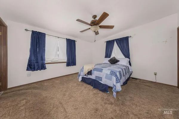 $379,000 | 885 Airport Road, Vale, OR 97918