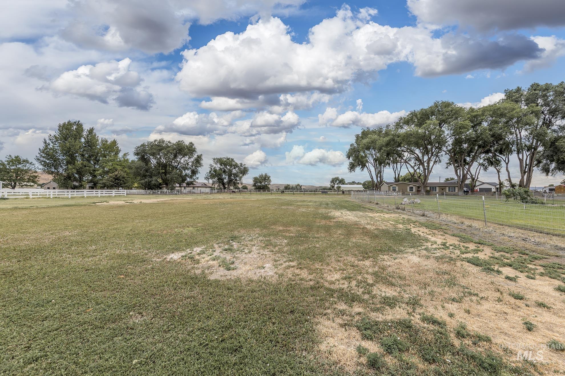 885 Airport Road Vale, OR 97918 - Photo 30 of 36 View of yard featuring a view of countryside