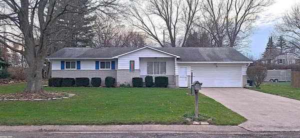 $207,000 | 3103 Pinehill Place, Flushing, MI 48433