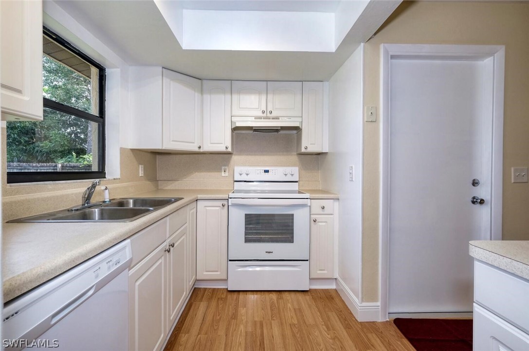 9041 Pineapple Road Fort Myers, FL 33967 - Photo 10 of 35 Gallery Image 10