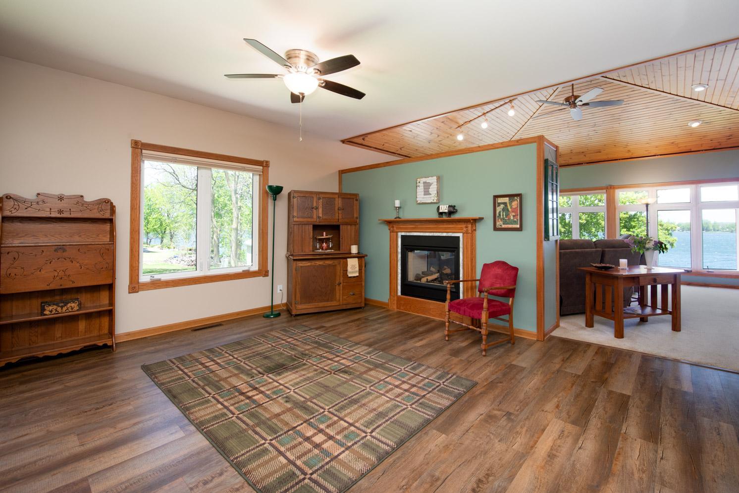 1524 Squirrels Nest Road Kasota, MN 56050 - Photo 2 of 45