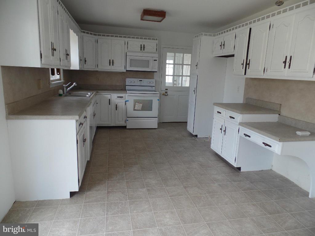 25418 Adams Landing Road Denton, MD 21629 - Photo 2 of 10 Kitchen