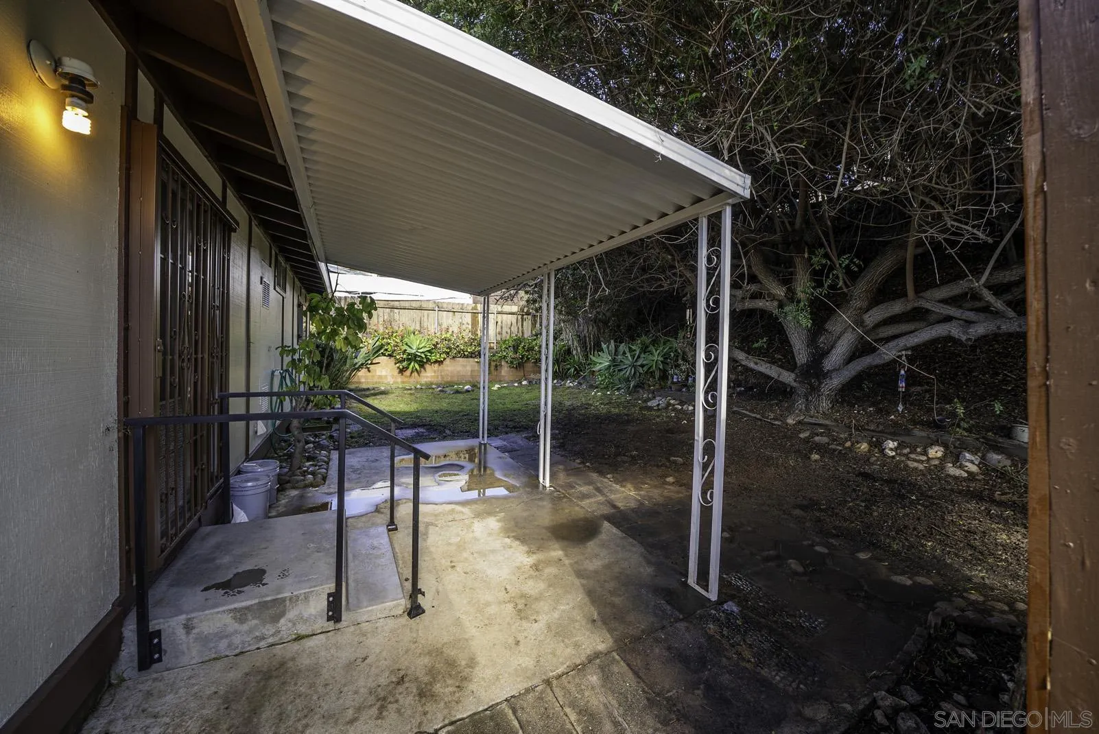 889 Galopago Street Spring Valley, CA 91977 - Photo 42 of 52 a view of outdoor space