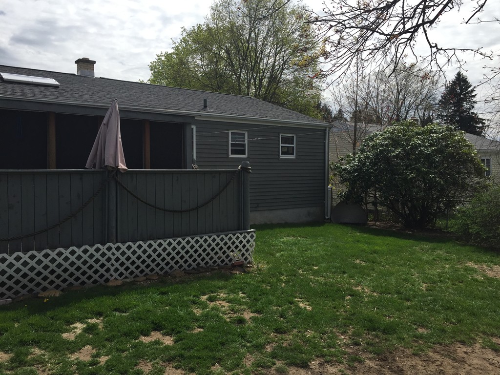48 Redden Road Springfield, MA 01119 - Photo 7 of 29