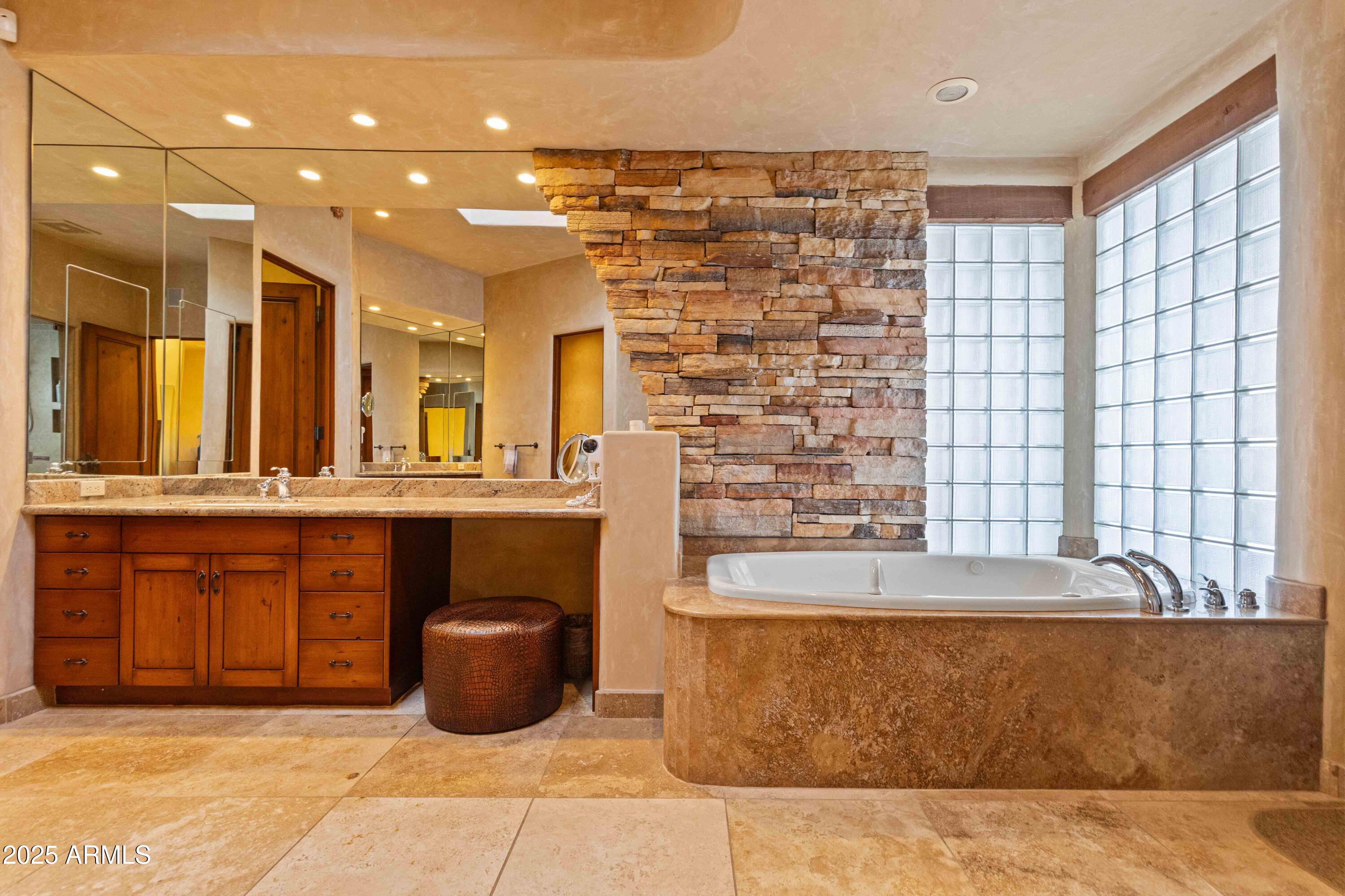 3307 North Mountain View Road Apache Junction, AZ 85119 - Photo 16 of 42 5E8A5418