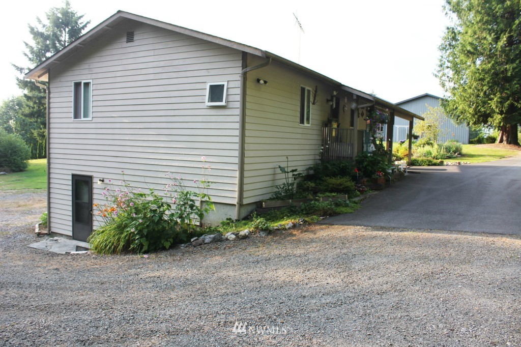 7922 Skipley Road Snohomish, WA 98290 - Photo 9 of 15