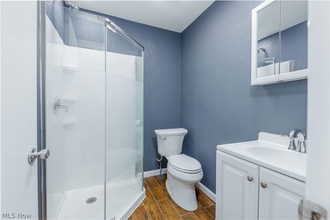 1803 Creston Road Cambridge, OH 43725 - Photo 8 of 19 Downstairs bath