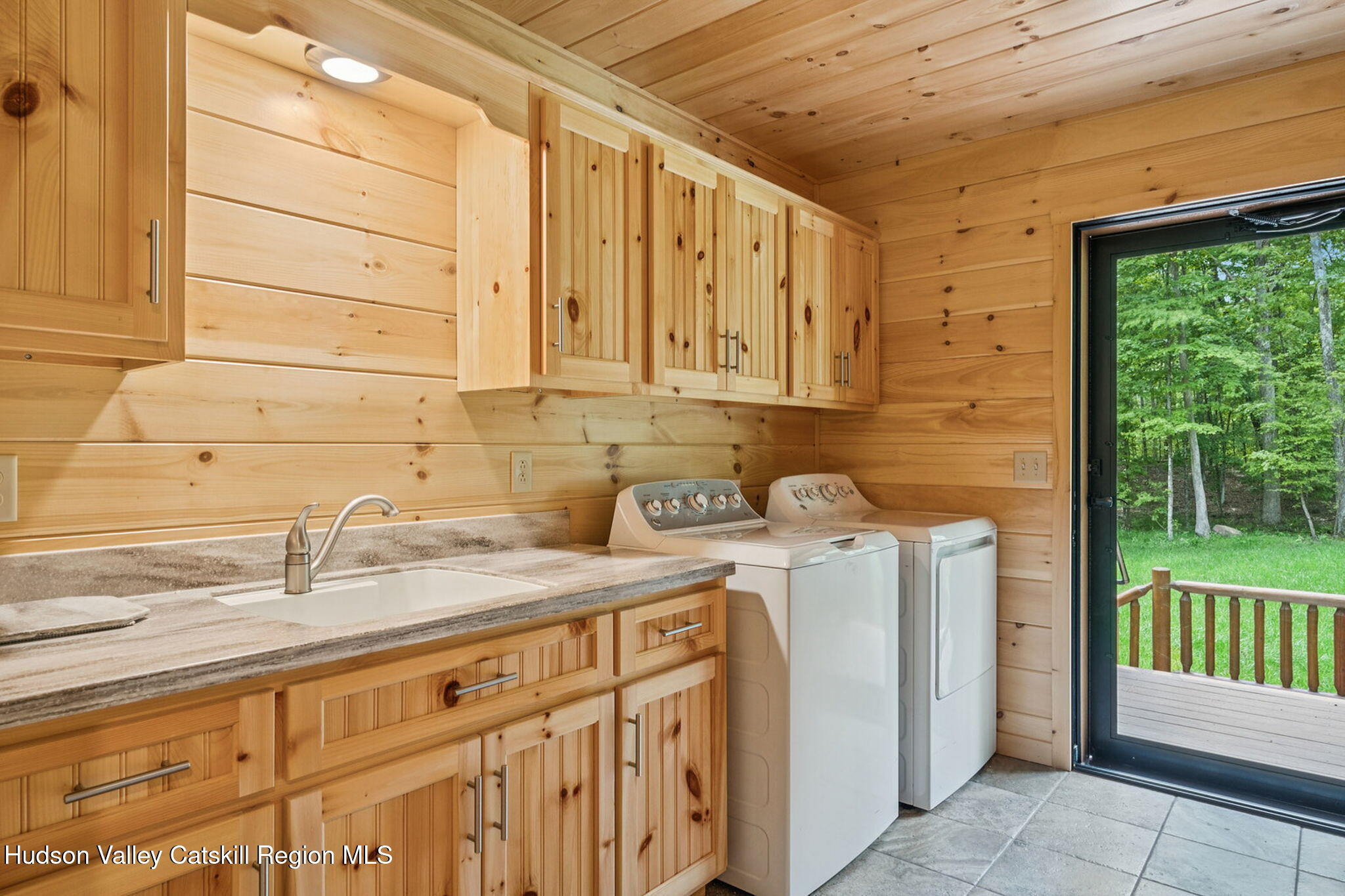 111 Ridgeway Catskill, NY 12414 - Photo 20 of 29 18