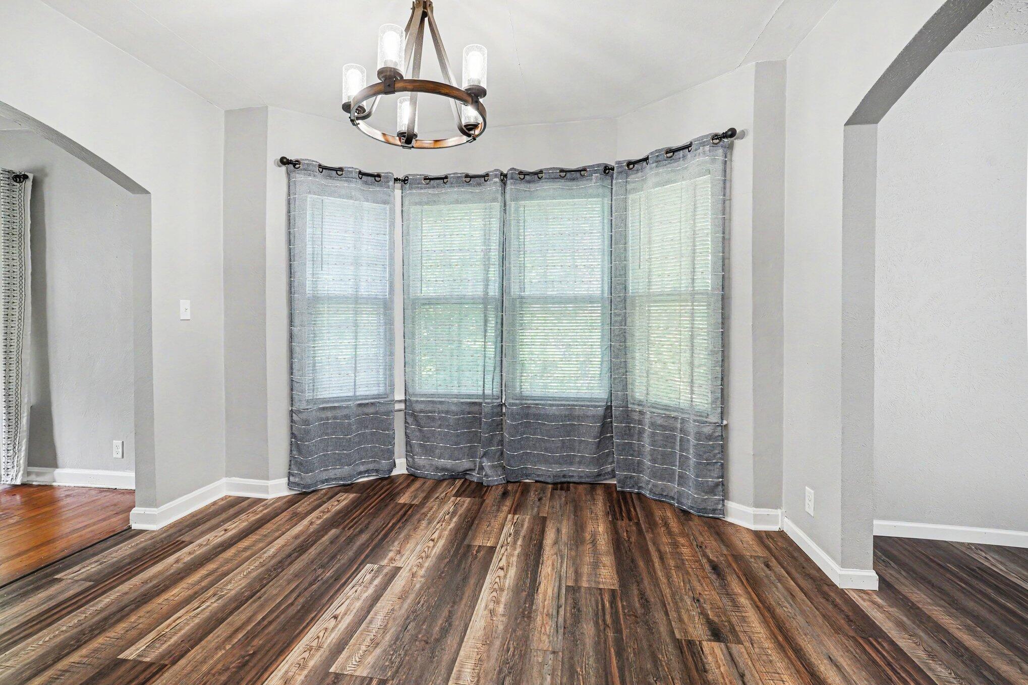 166 Ridgewood Street Kalamazoo, MI 49001 - Photo 18 of 30 018_file_9413