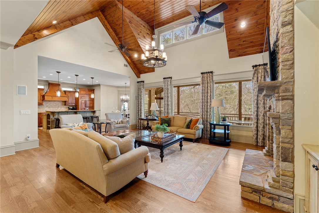 1242 Edgewater Trail Toccoa, GA 30577 - Photo 4 of 50