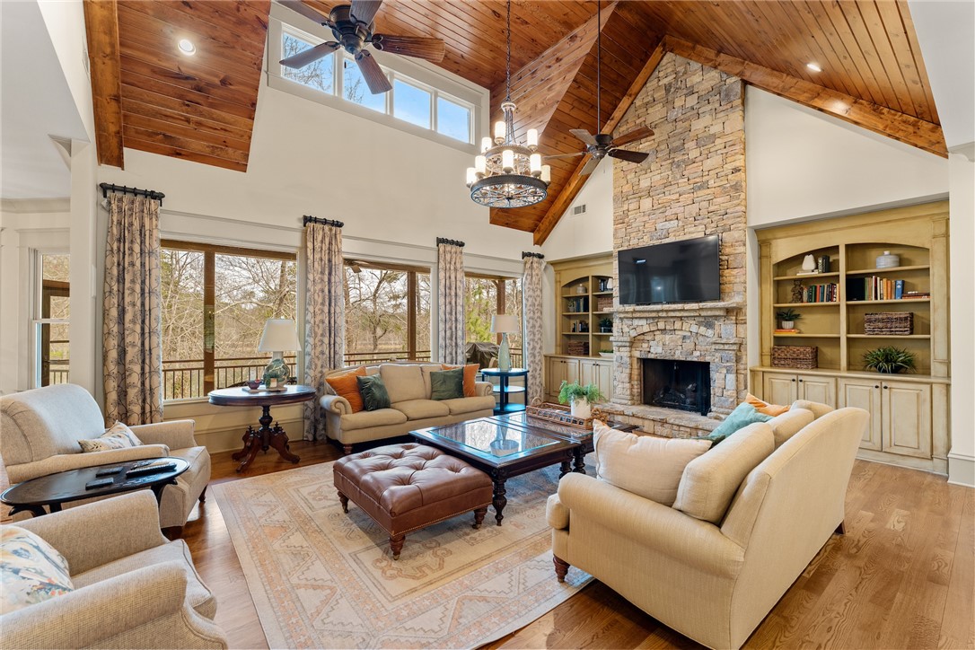 1242 Edgewater Trail Toccoa, GA 30577 - Photo 5 of 50