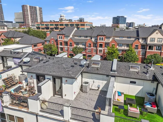 a view of a house with swimming pool
