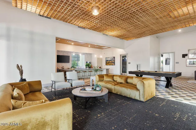 $1,595 | 28201 North Black Canyon Highway, Unit 1L, Phoenix, AZ 85085