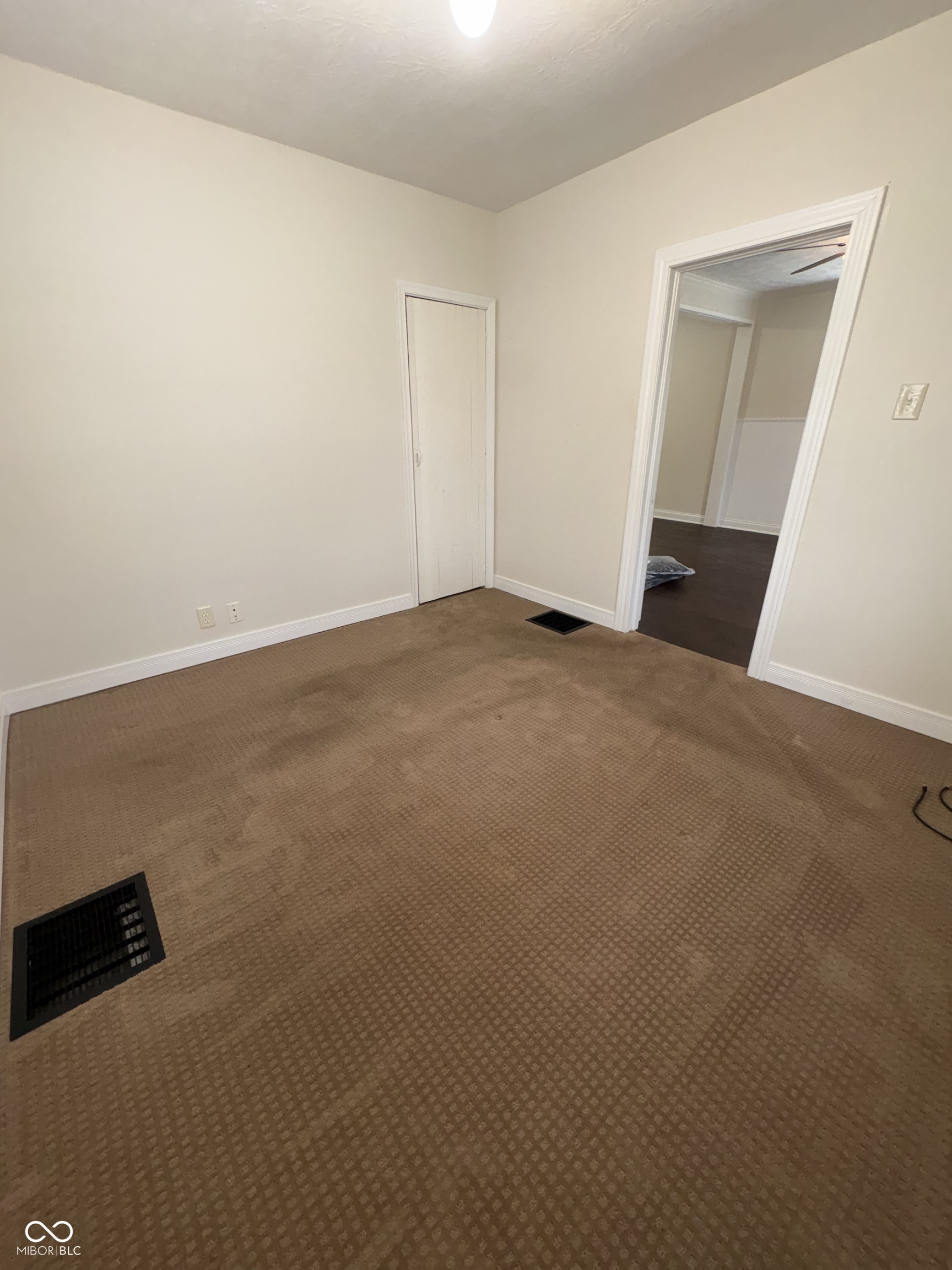 505 North Clay Street Edinburgh, IN 46124 - Photo 10 of 35