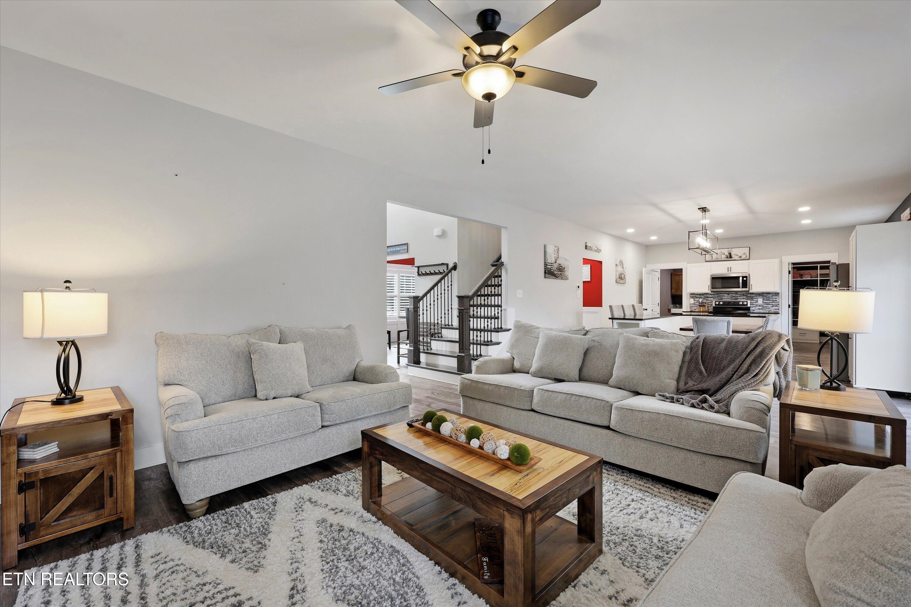 9332 Arlington Ridge Way Powell, TN 37849 - Photo 14 of 47 LIVING ROOM