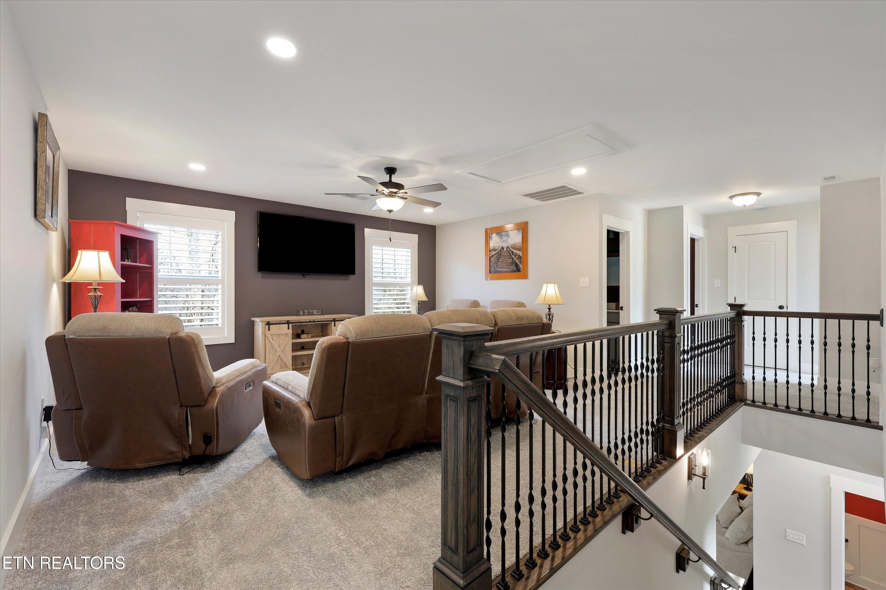 9332 Arlington Ridge Way Powell, TN 37849 - Photo 27 of 47 FAMILY ROOM