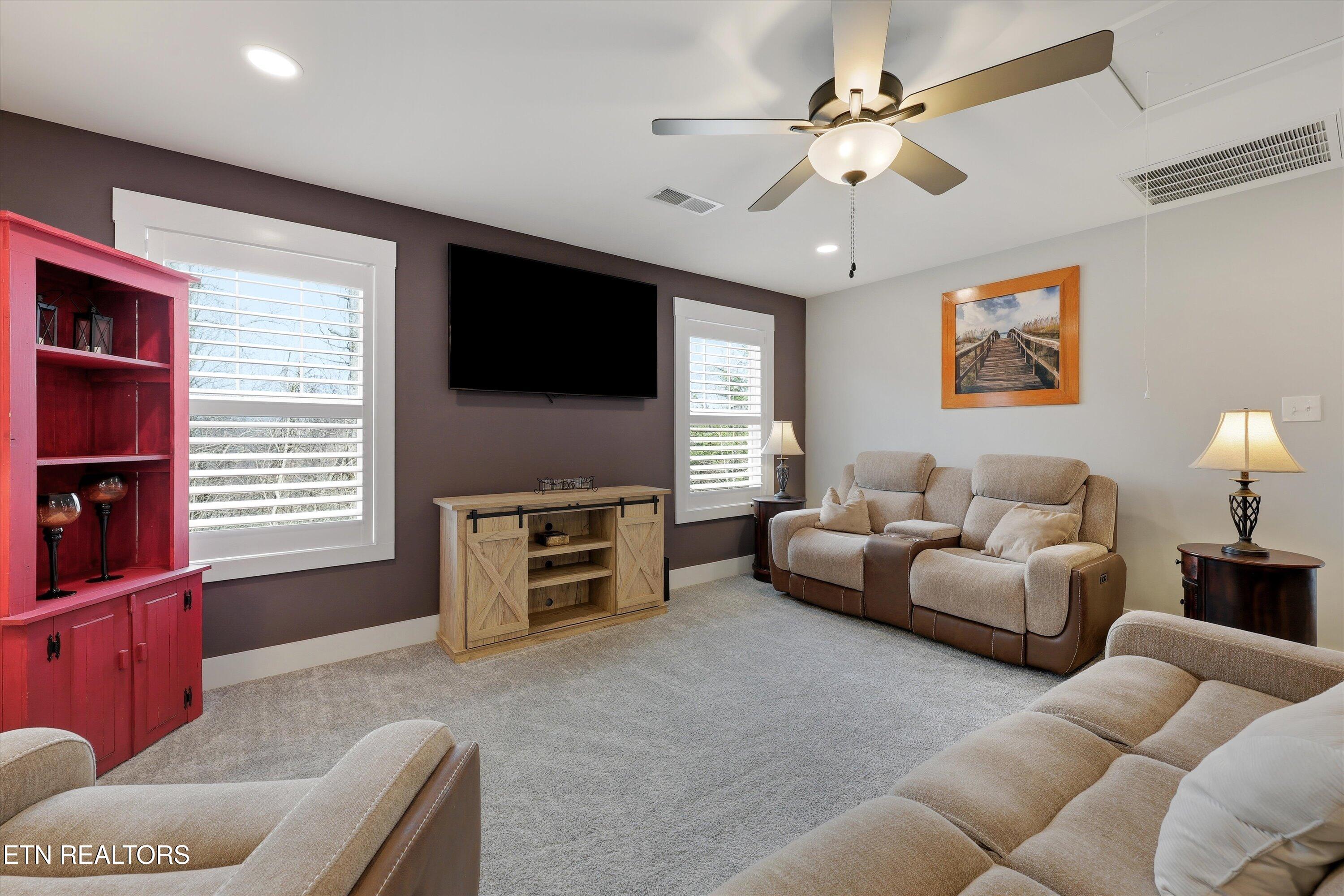 9332 Arlington Ridge Way Powell, TN 37849 - Photo 28 of 47 FAMILY ROOM