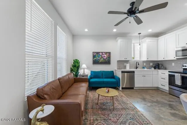 $209,000 | 500 Highland Oaks Lane, Lafayette, LA 70508