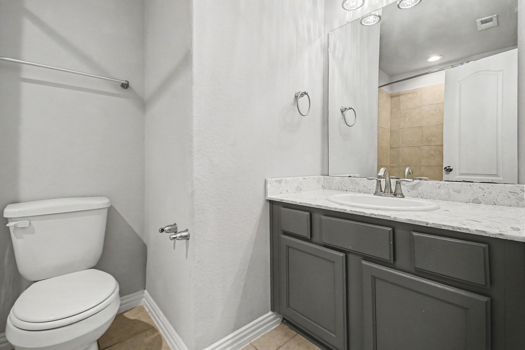 110 Kelly Street Angleton, TX 77515 - Photo 23 of 32