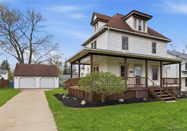 $279,900 | 4029 Lincoln Avenue, Hamburg, NY 14075