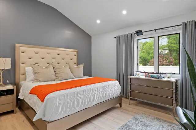 $995,000 | 1 Bennett Avenue, Huntington, NY 11746