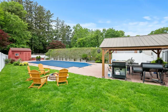 $995,000 | 1 Bennett Avenue, Huntington, NY 11746