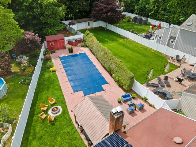 $995,000 | 1 Bennett Avenue, Huntington, NY 11746