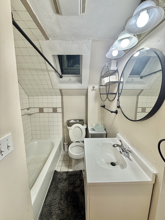 20 Park Road, Unit 2 Brockton, MA 02301 - Photo 7 of 11