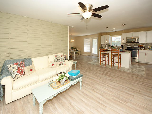114 Marion Road Summerville, SC 29486 - Photo 3 of 30 03