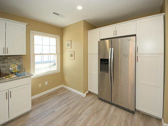 114 Marion Road Summerville, SC 29486 - Photo 9 of 30 09