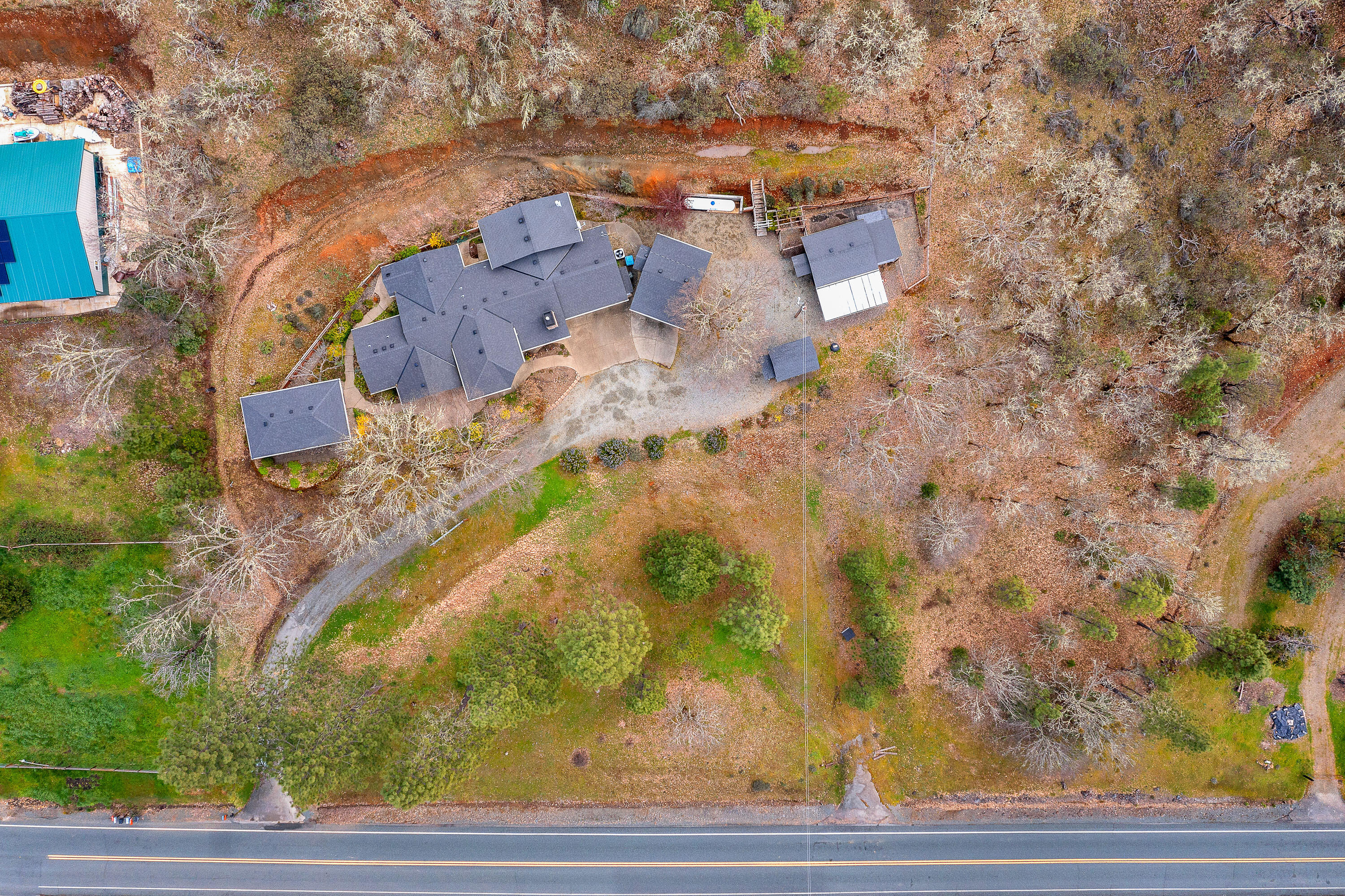 201 Keen Road Grants Pass, OR 97527 - Photo 27 of 33 Drone (1 of 6)