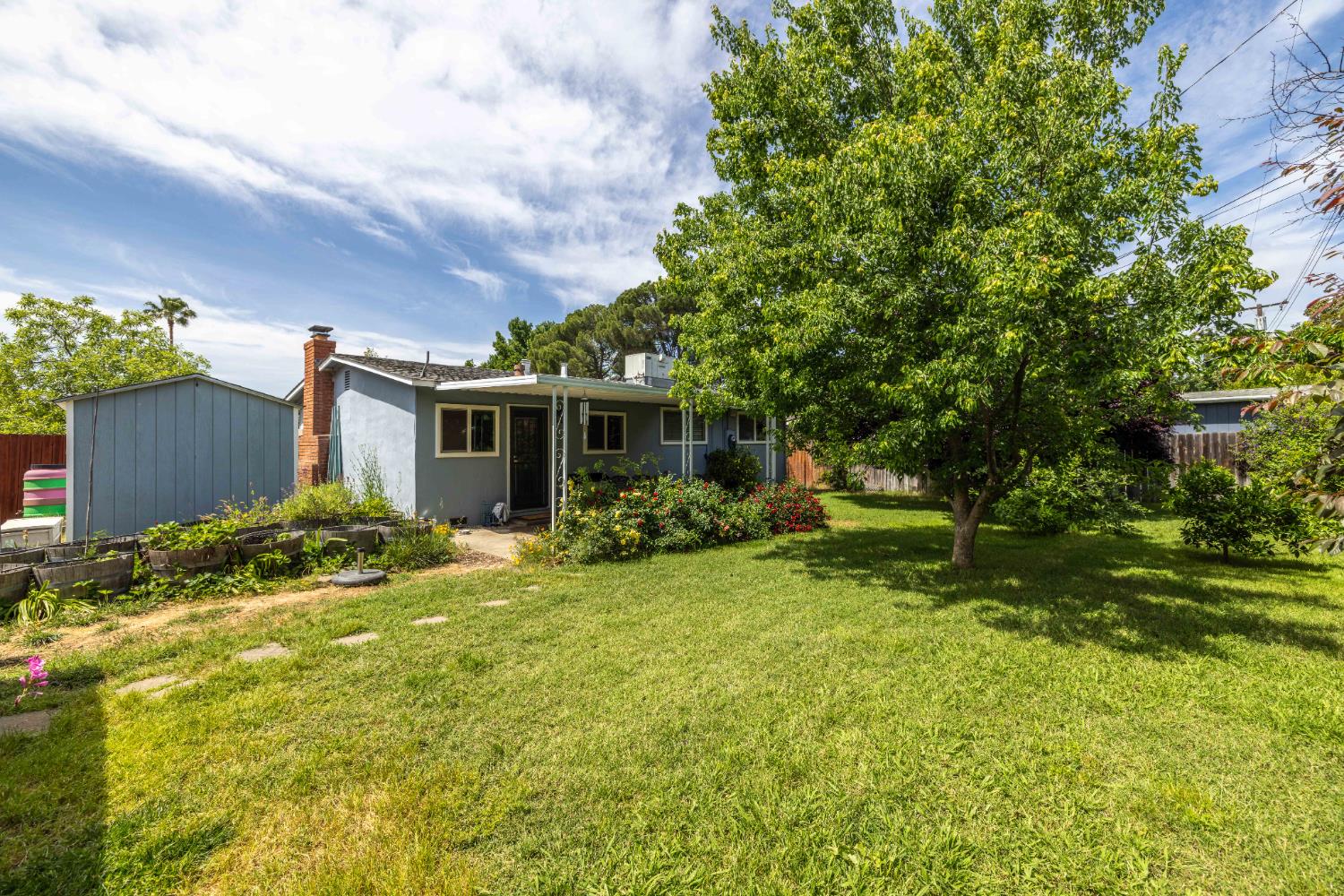 3832 Henderson Way Carmichael, CA 95608 - Photo 25 of 28