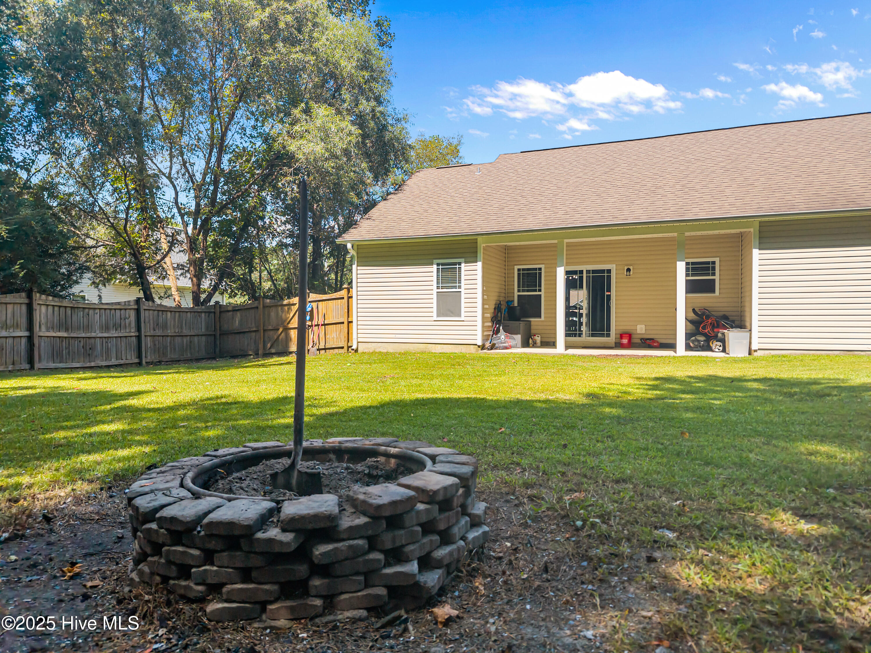 110 Ridge View Drive Jacksonville, NC 28540 - Photo 24 of 28 7-print-DJI_20250904142100_0410_D
