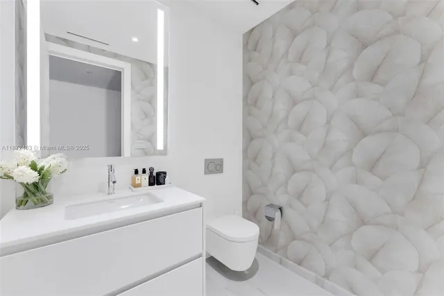 $35,000 | 300 Biscayne Blvd Way, Unit 4104C, Miami, FL 33131