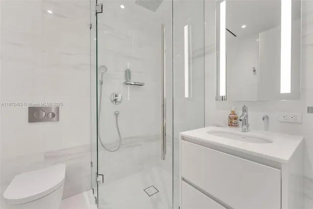 $35,000 | 300 Biscayne Blvd Way, Unit 4104C, Miami, FL 33131