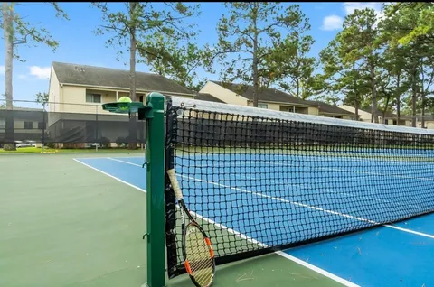 $152,500 | 14515 Wunderlich Drive, Unit 1413, Houston, TX 77069