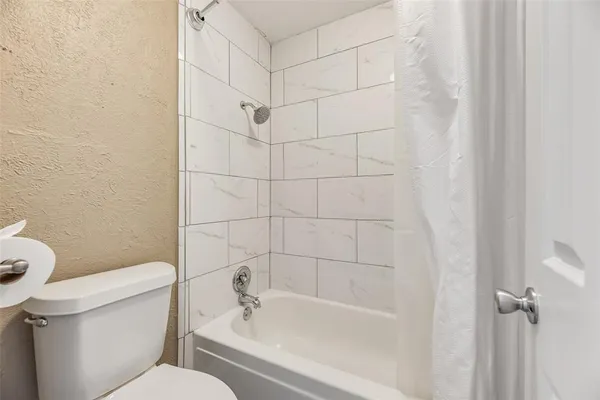 $199,900 | 3113 Sondra Drive, Unit 206, Fort Worth, TX 76107