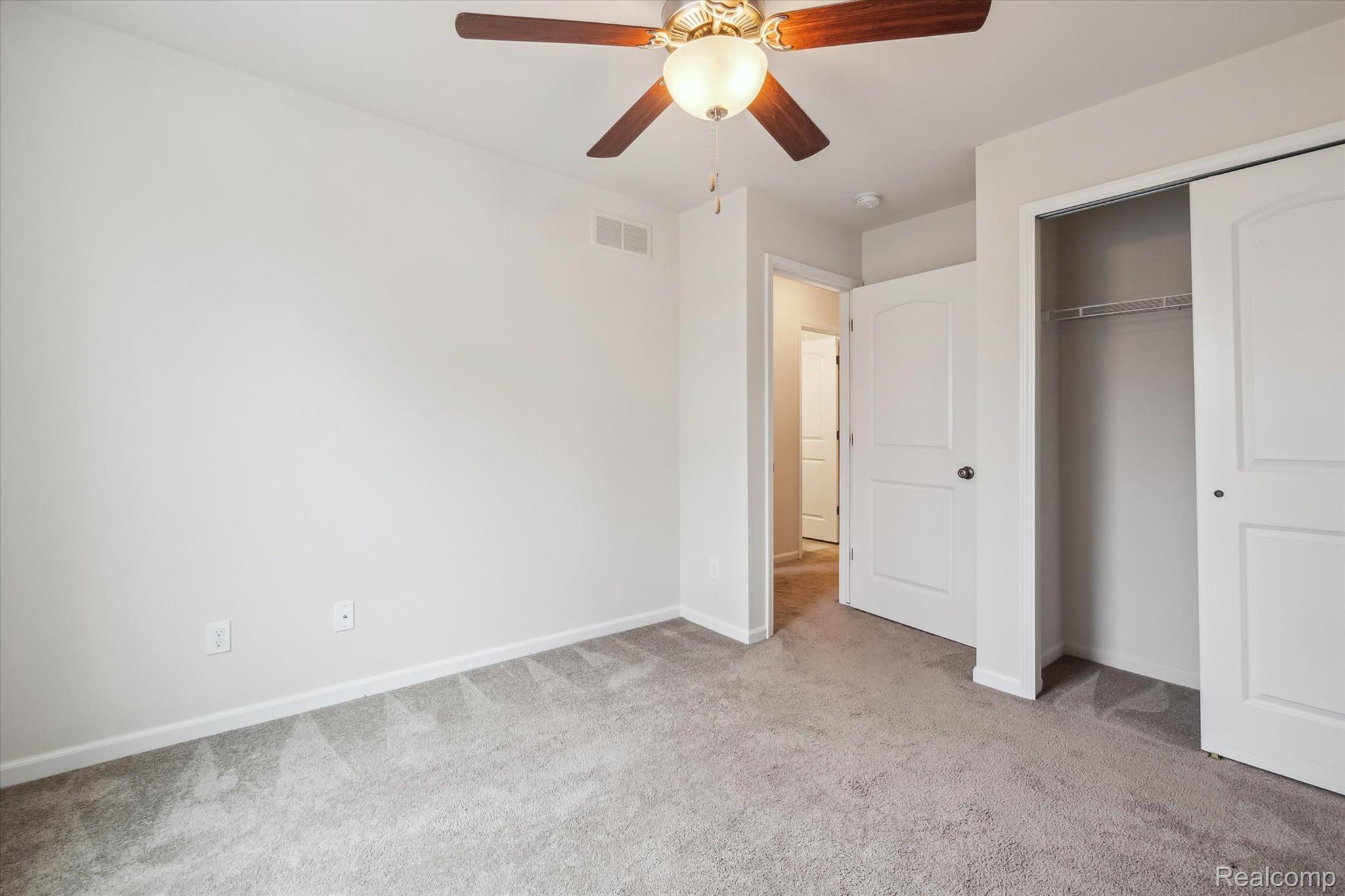 2683 Harvard Road, Unit 5 Berkley, MI 48072 - Photo 34 of 43