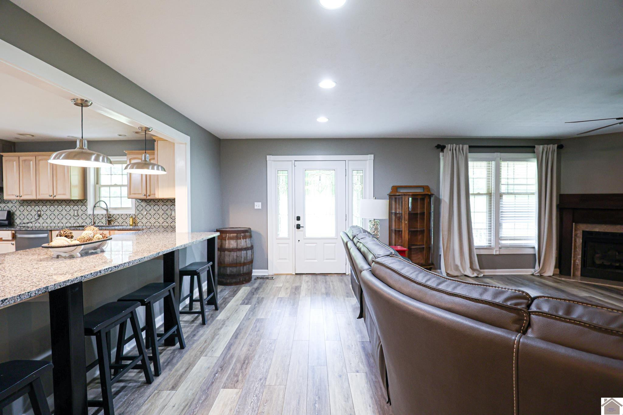 5015 Bethel Church Road Kevil, KY 42053 - Photo 14 of 35 Living Room