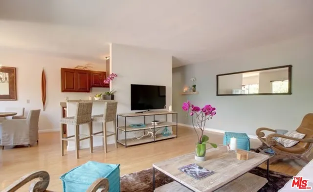 $4,695 | 852 17th Street, Unit 3, Santa Monica, CA 90403