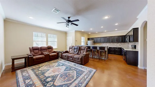 $2,800 | 3009 Towers Parkway, College Station, TX 77845