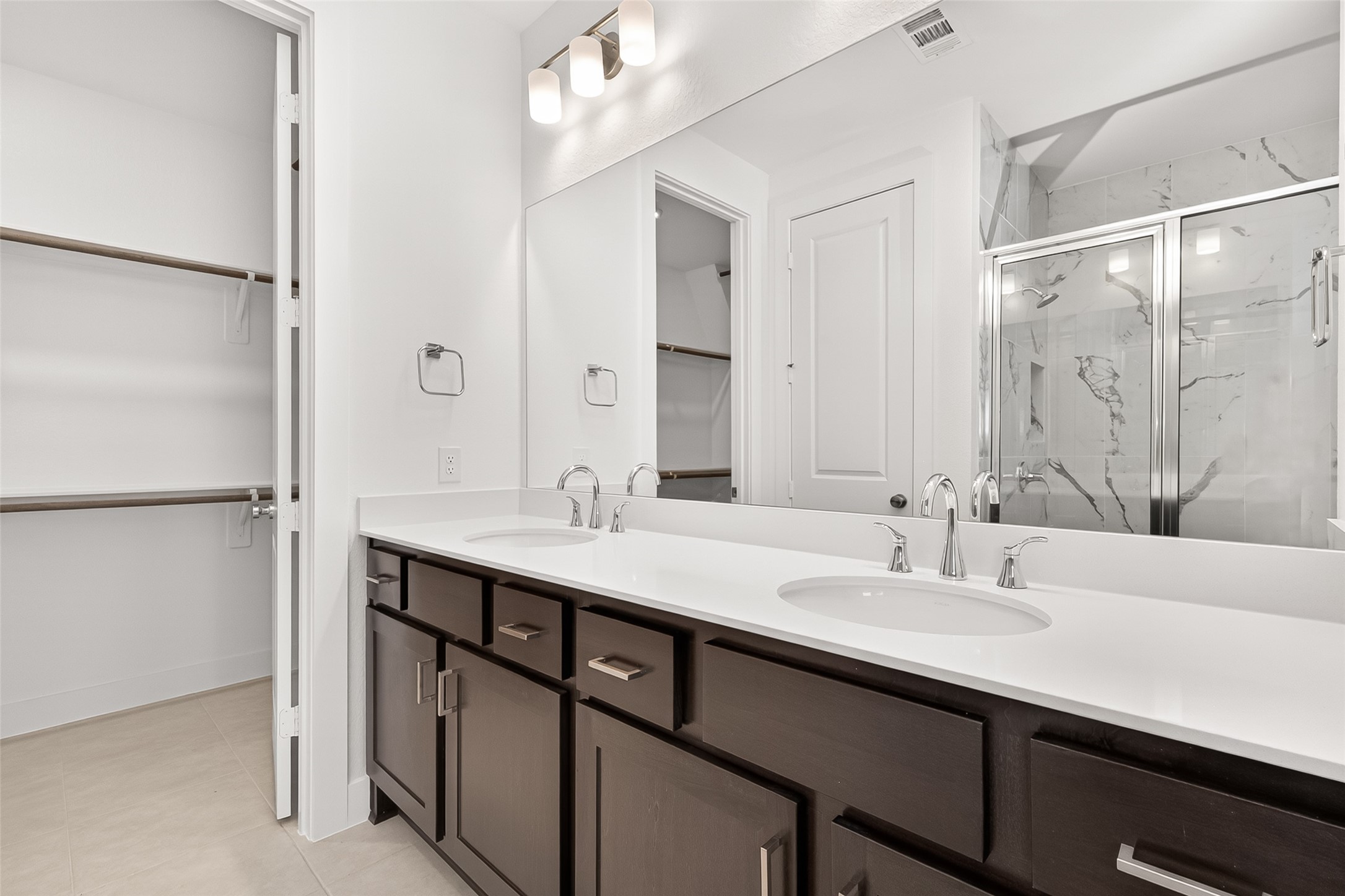 4916 Northern Wds Drive Spring, TX 77386 - Photo 40 of 44 a bathroom with a sink and a mirror