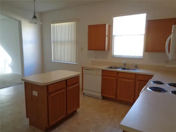 $2,195 | 3773 Shawn Circle, Orlando, FL 32826