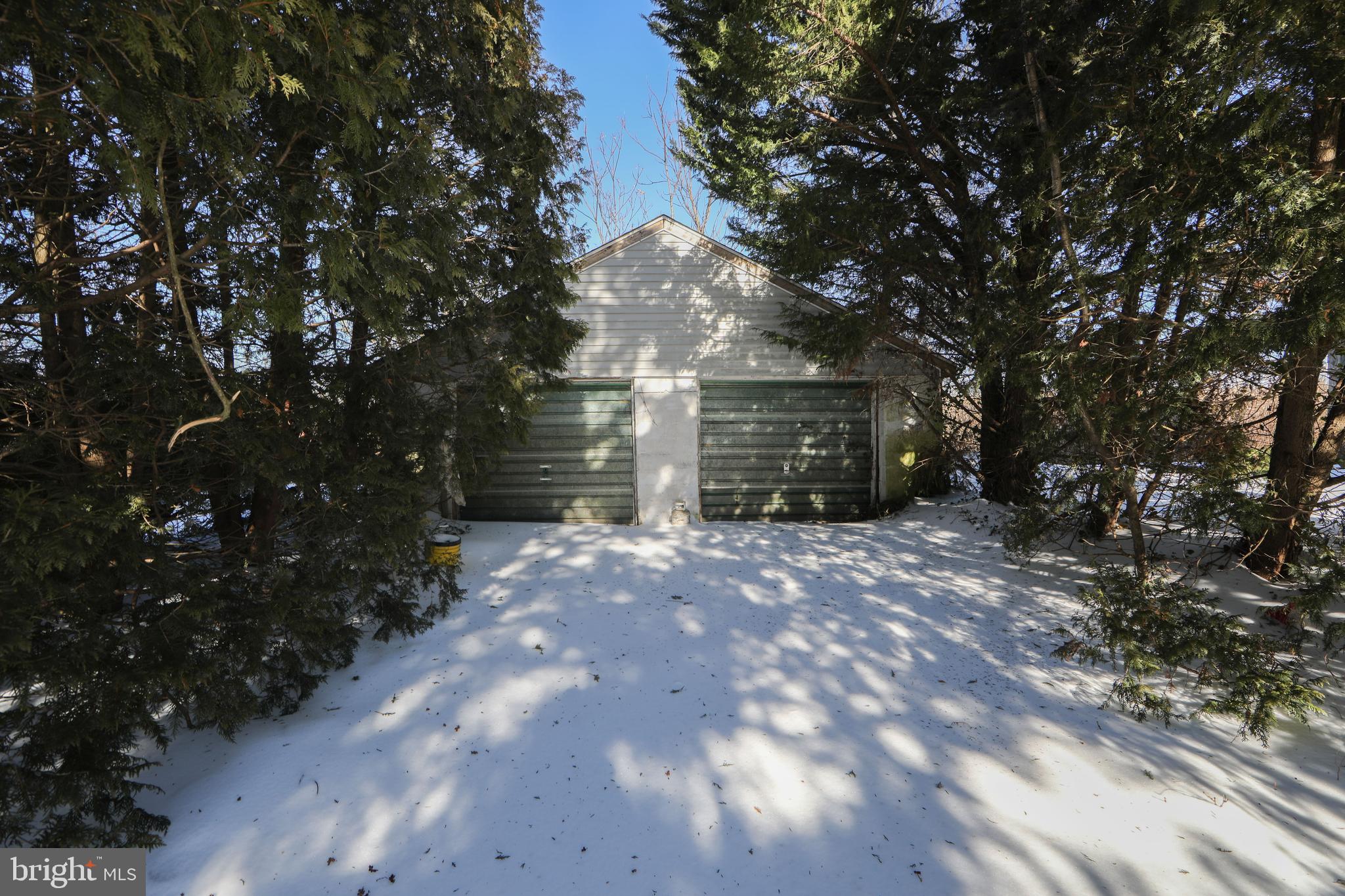 160 Sinnickson Landing Road Salem, NJ 08079 - Photo 8 of 47 Detached 2-Car Garage