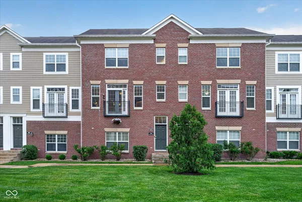 $489,500 | 336 Neuman Way, Unit 9E, Carmel, IN 46032